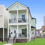 Vca- Safe Stylish Home Uniquely Designed Near Fq